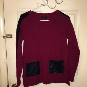 New Tommy Hilfiger Sweater